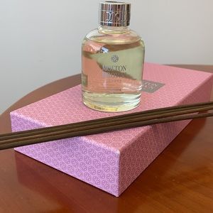 MOLTON BROWN NARVANA BLOSSOM